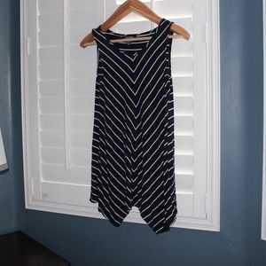 Ellen Tracy Navy and white tunic Medium